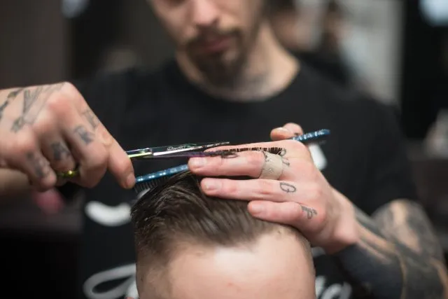 Barber w Warszawie i poza stolicą - nie tylko fryzjer